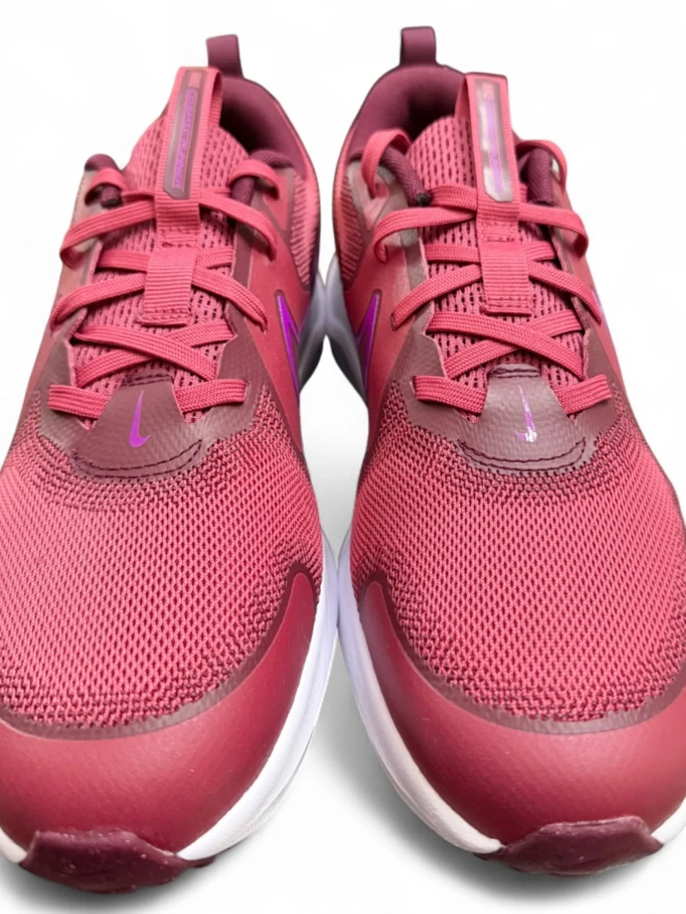 Nike Cosmic Runner Shoes ‘Beet Bordeaux’ Size US 7 Youth/ Women’s 8.5 (NEW)